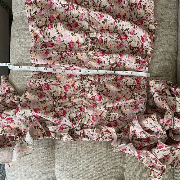 InTheStyle x Lorna Luxe ruffle off shoulder dress - Picture 12 of 12